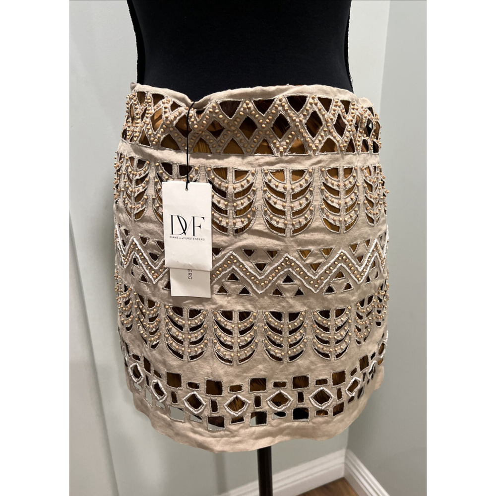 Diane von Furstenberg JUNTA Silk Laser Cut-Out Beaded W/ Leopard Mini Skirt Sz 0 - Picture 6 of 10